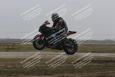 media/Nov-30-2025-TrackDaz (Sun) [[d8b22663df]]/A Group/Session 4 (Wheelie Bump)/